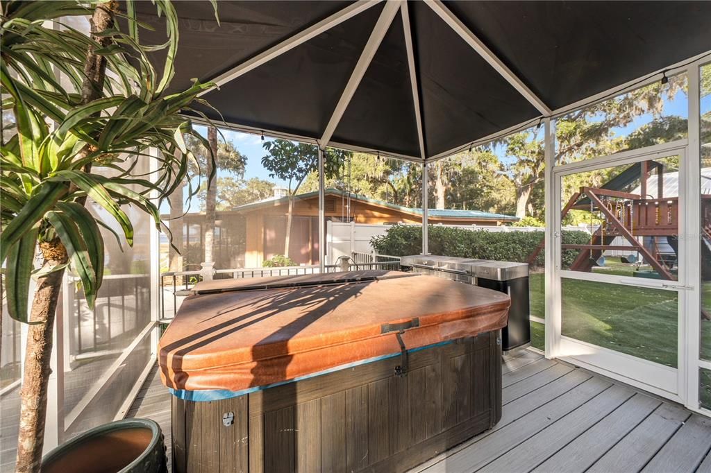 For Sale: $849,900 (4 beds, 2 baths, 2005 Square Feet)