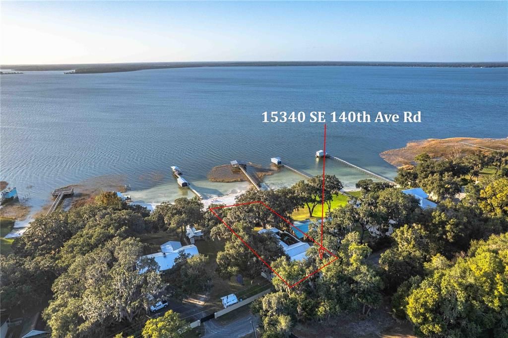 For Sale: $849,900 (4 beds, 2 baths, 2005 Square Feet)