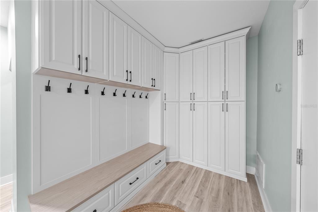 For Sale: $849,900 (4 beds, 2 baths, 2005 Square Feet)