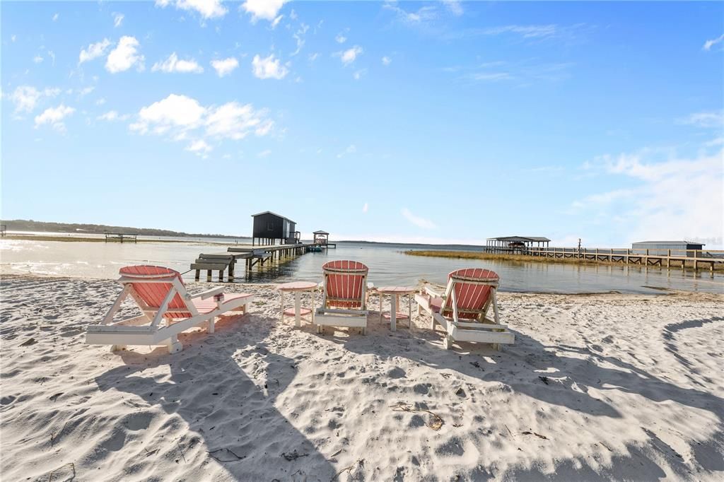 For Sale: $849,900 (4 beds, 2 baths, 2005 Square Feet)