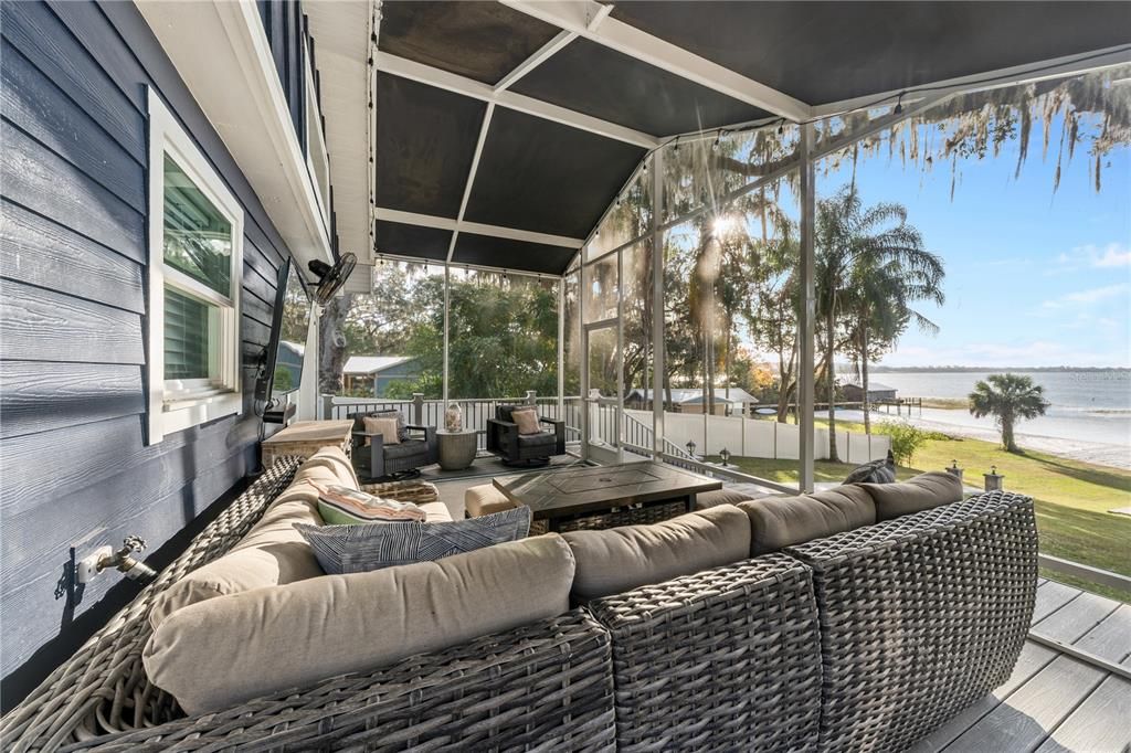 For Sale: $849,900 (4 beds, 2 baths, 2005 Square Feet)