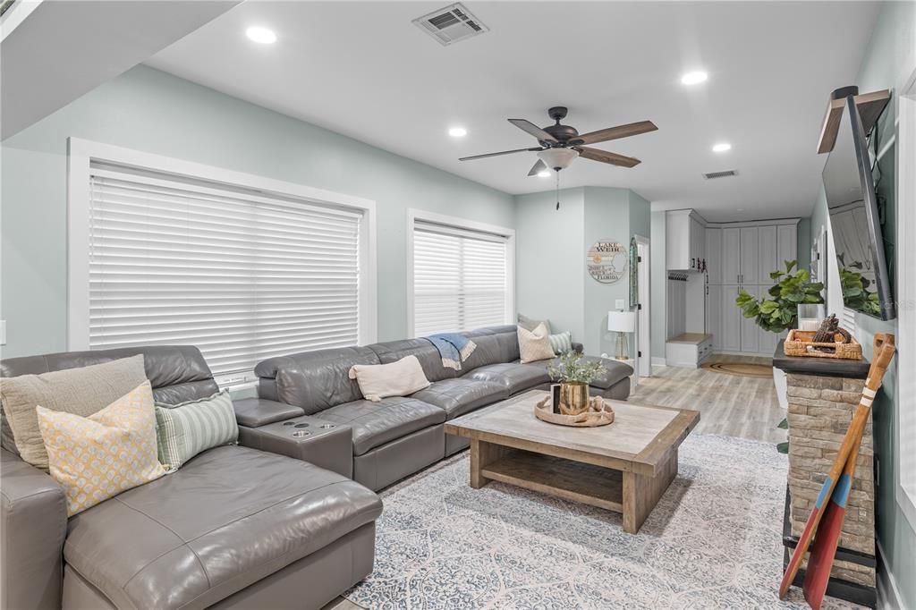 For Sale: $849,900 (4 beds, 2 baths, 2005 Square Feet)