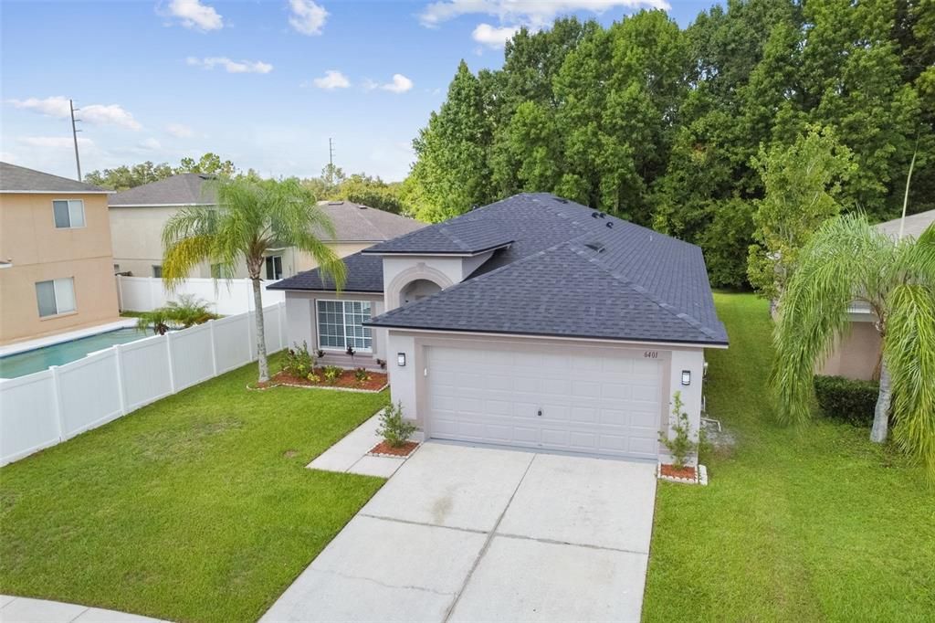 出租: $2,600 (4 贝兹, 2 浴室, 1971 平方英尺)