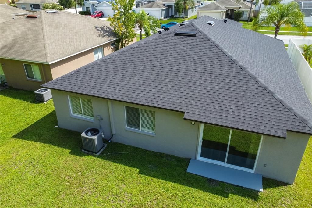 出租: $2,600 (4 贝兹, 2 浴室, 1971 平方英尺)