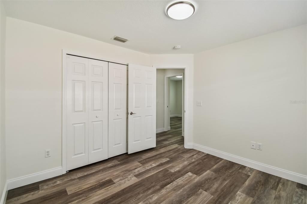 出租: $2,600 (4 贝兹, 2 浴室, 1971 平方英尺)