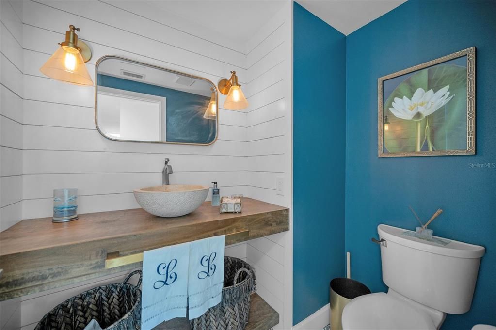 For Rent: $7,500 (3 beds, 2 baths, 1800 Square Feet)