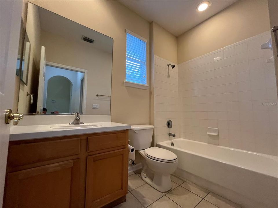 For Rent: $2,499 (3 beds, 2 baths, 1537 Square Feet)