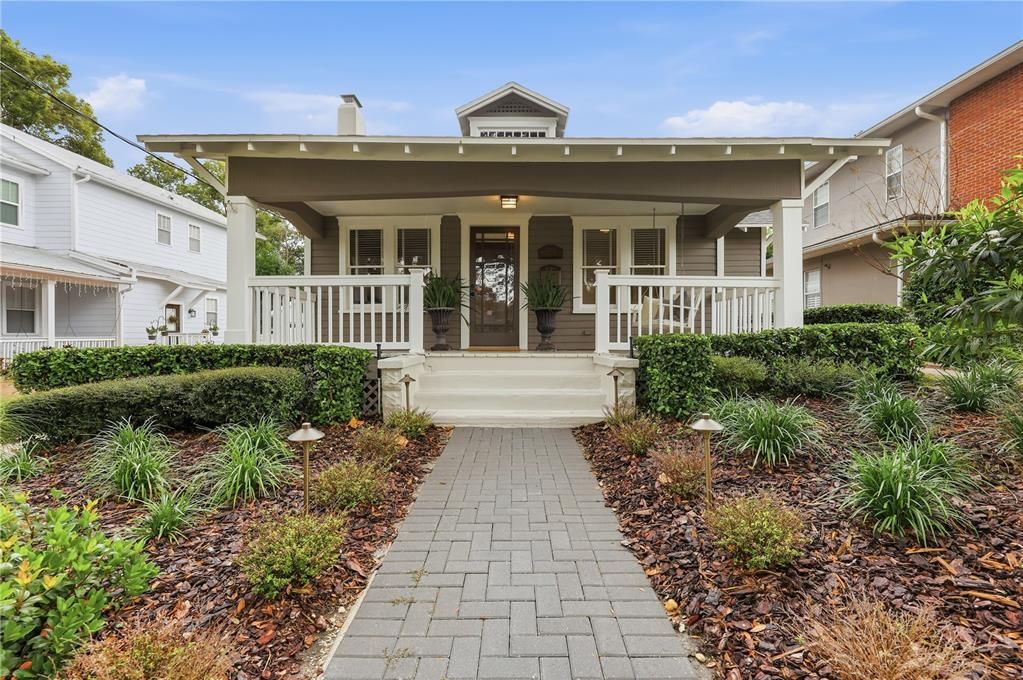 For Rent: $3,500 (3 beds, 2 baths, 1382 Square Feet)