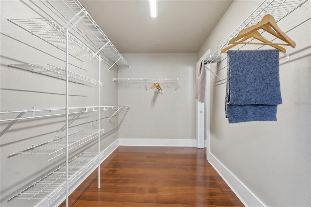 For Rent: $3,500 (3 beds, 2 baths, 1382 Square Feet)