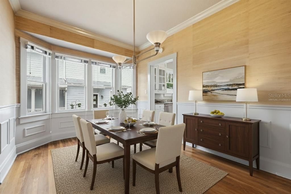 For Rent: $3,500 (3 beds, 2 baths, 1382 Square Feet)