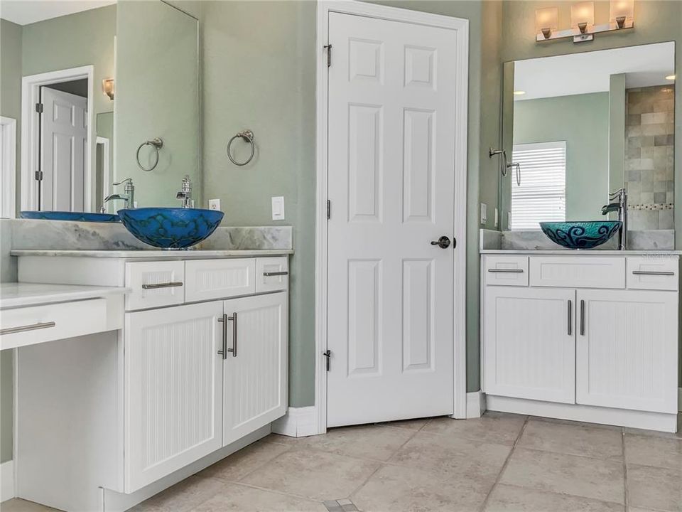 For Sale: $860,000 (3 beds, 3 baths, 3096 Square Feet)