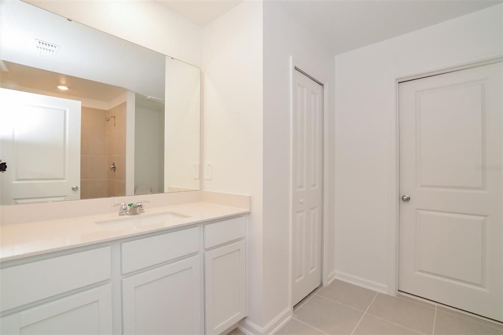 En Renta: $2,060 (5 camas, 2 baños, 2112 Pies cuadrados)