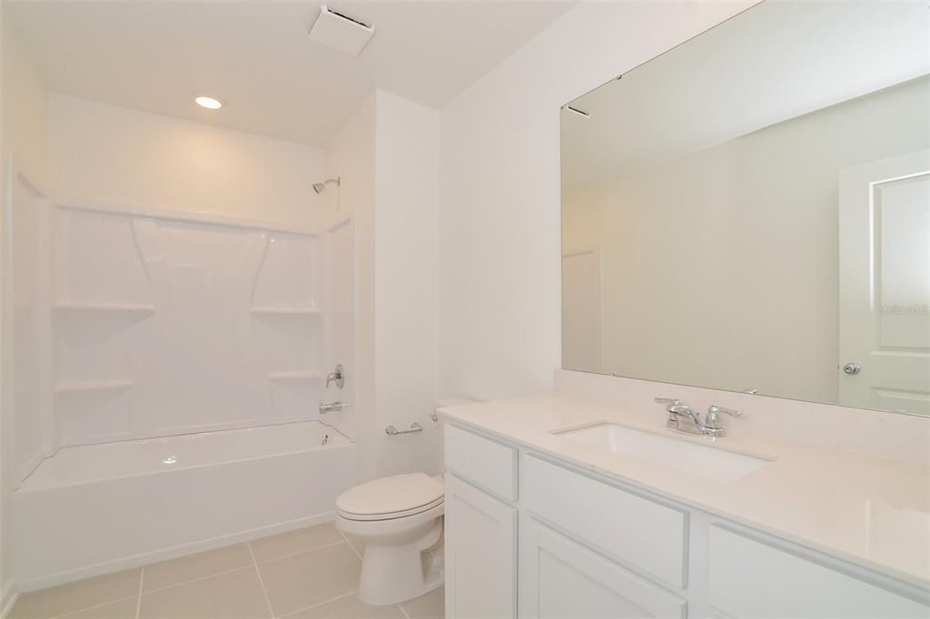 En Renta: $2,060 (5 camas, 2 baños, 2112 Pies cuadrados)