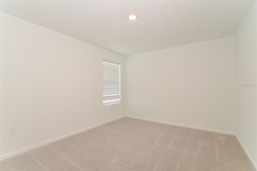 En Renta: $2,110 (5 camas, 2 baños, 2326 Pies cuadrados)