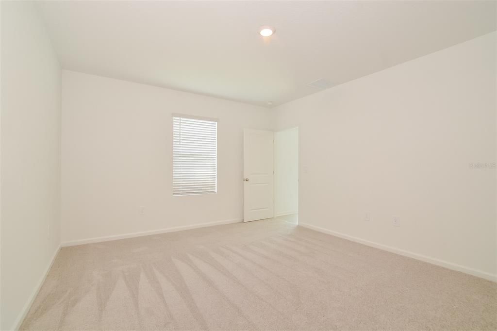 En Renta: $2,110 (5 camas, 2 baños, 2326 Pies cuadrados)