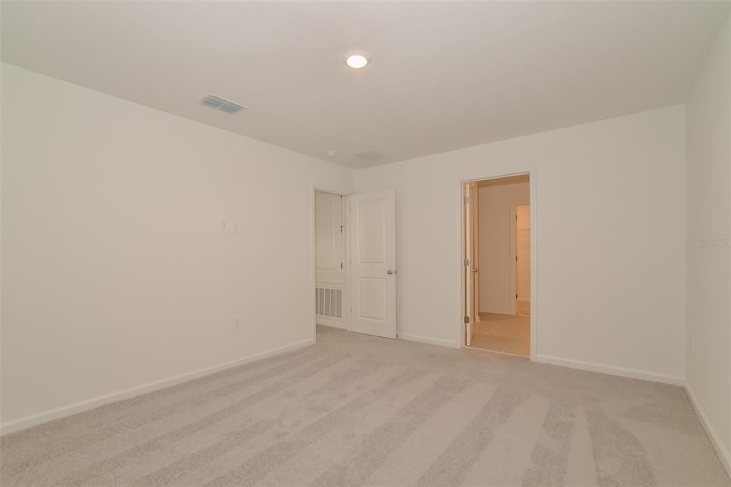 В аренду: $2,110 (5 спален, 2 ванн, 2112 Квадратных фут)