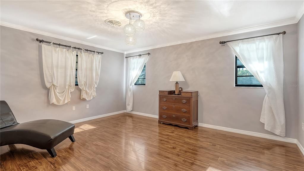 For Sale: $399,000 (2 beds, 2 baths, 1618 Square Feet)