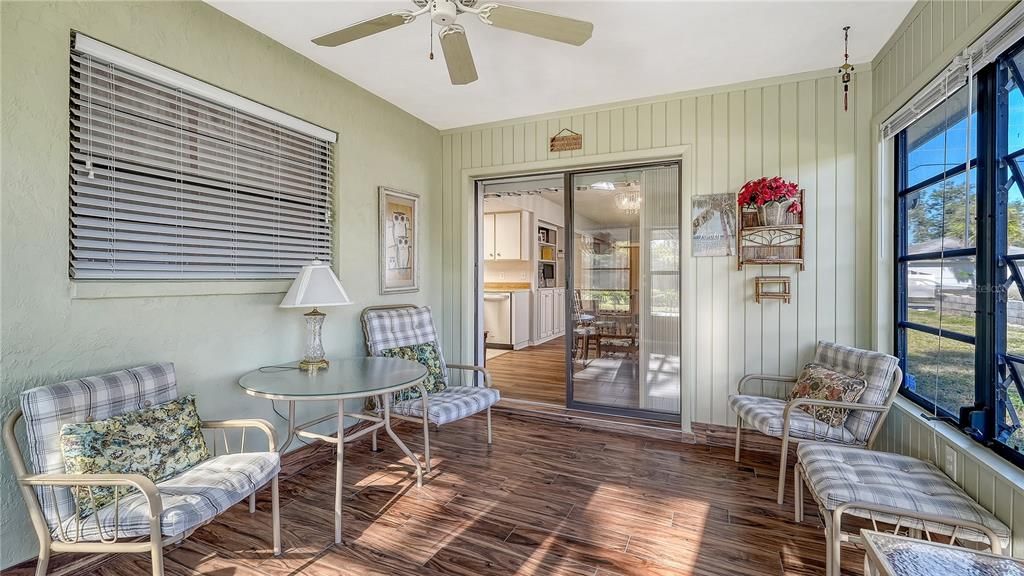 For Sale: $399,000 (2 beds, 2 baths, 1618 Square Feet)