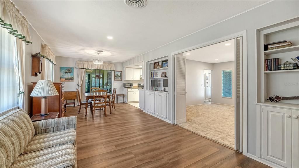 For Sale: $399,000 (2 beds, 2 baths, 1618 Square Feet)