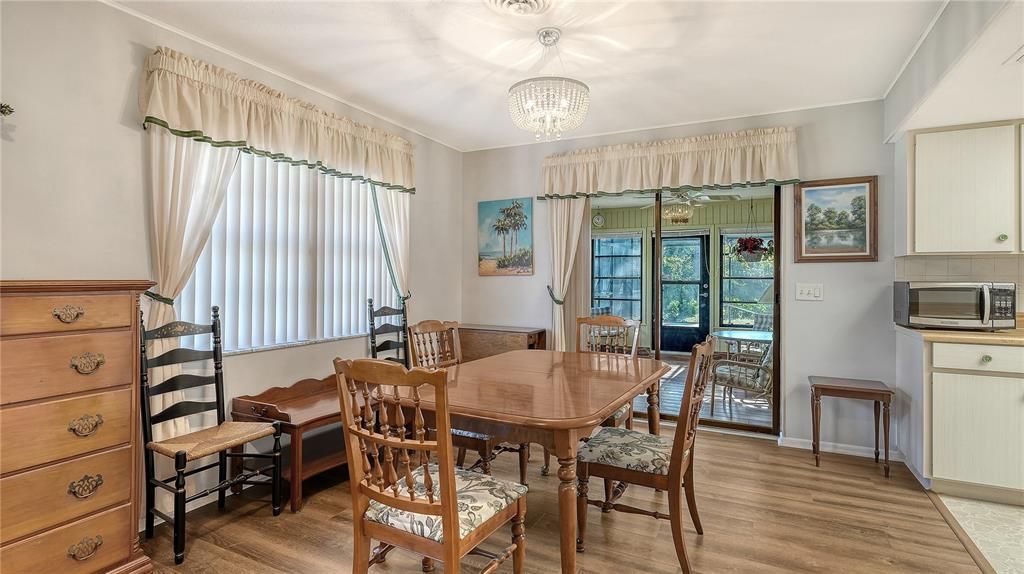 For Sale: $399,000 (2 beds, 2 baths, 1618 Square Feet)