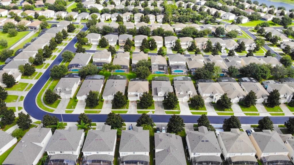 For Sale: $750,000 (6 beds, 4 baths, 2812 Square Feet)