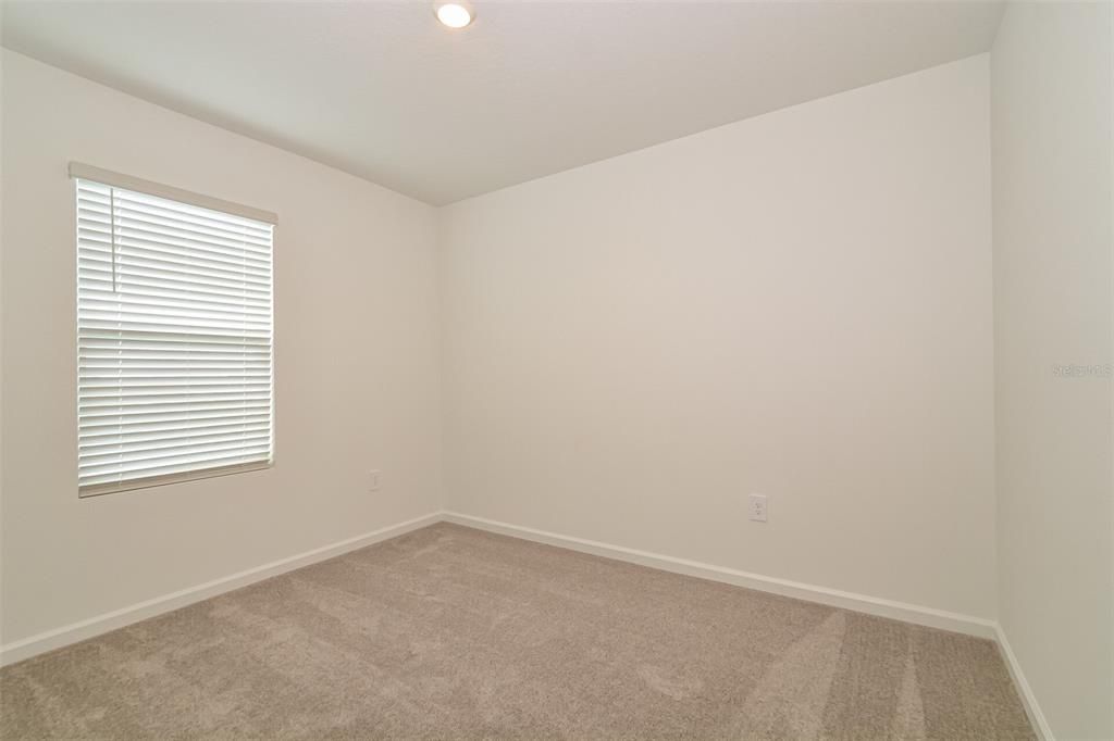 En Renta: $2,225 (5 camas, 3 baños, 2451 Pies cuadrados)