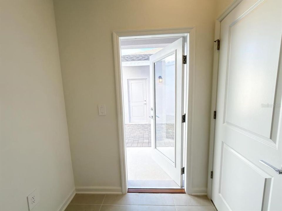 For Rent: $2,700 (4 beds, 4 baths, 2023 Square Feet)