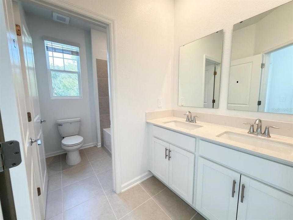 For Rent: $2,700 (4 beds, 4 baths, 2023 Square Feet)