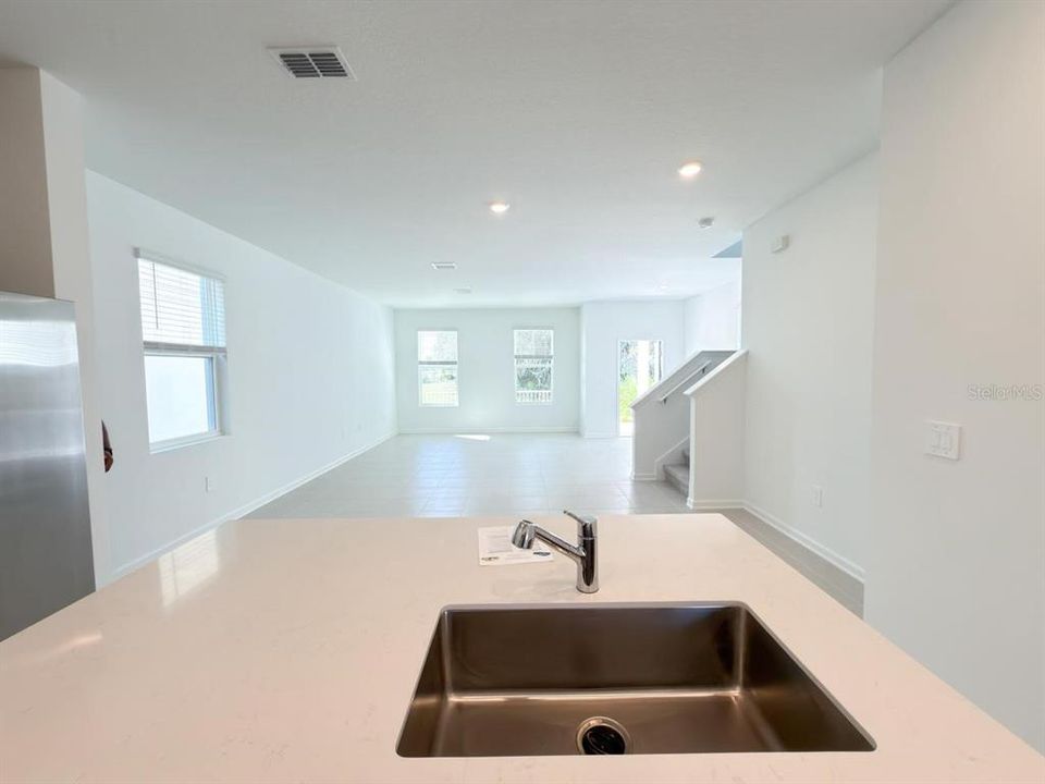 For Rent: $2,700 (4 beds, 4 baths, 2023 Square Feet)