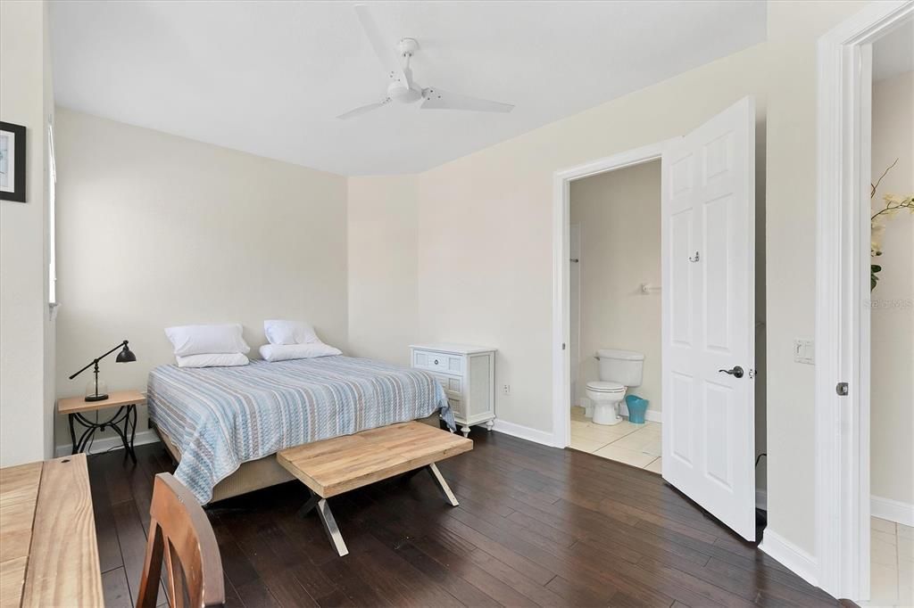 В аренду: $5,900 (4 спален, 3 ванн, 2719 Квадратных фут)