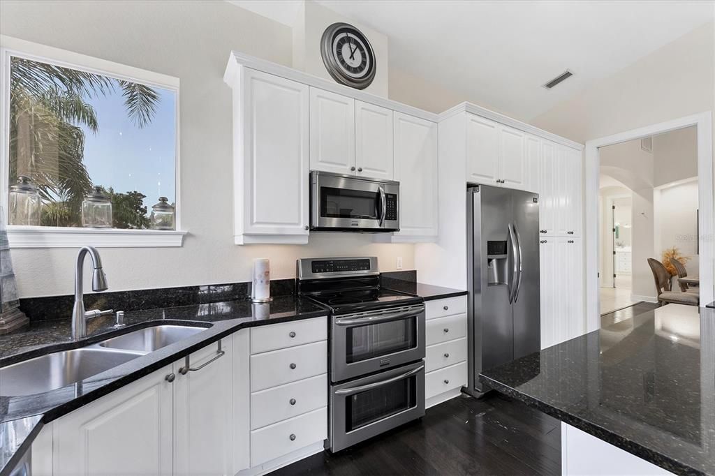 В аренду: $5,900 (4 спален, 3 ванн, 2719 Квадратных фут)