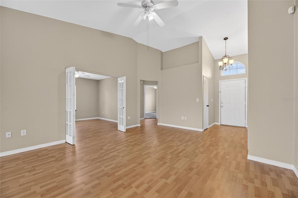 En Renta: $2,500 (3 camas, 2 baños, 1525 Pies cuadrados)