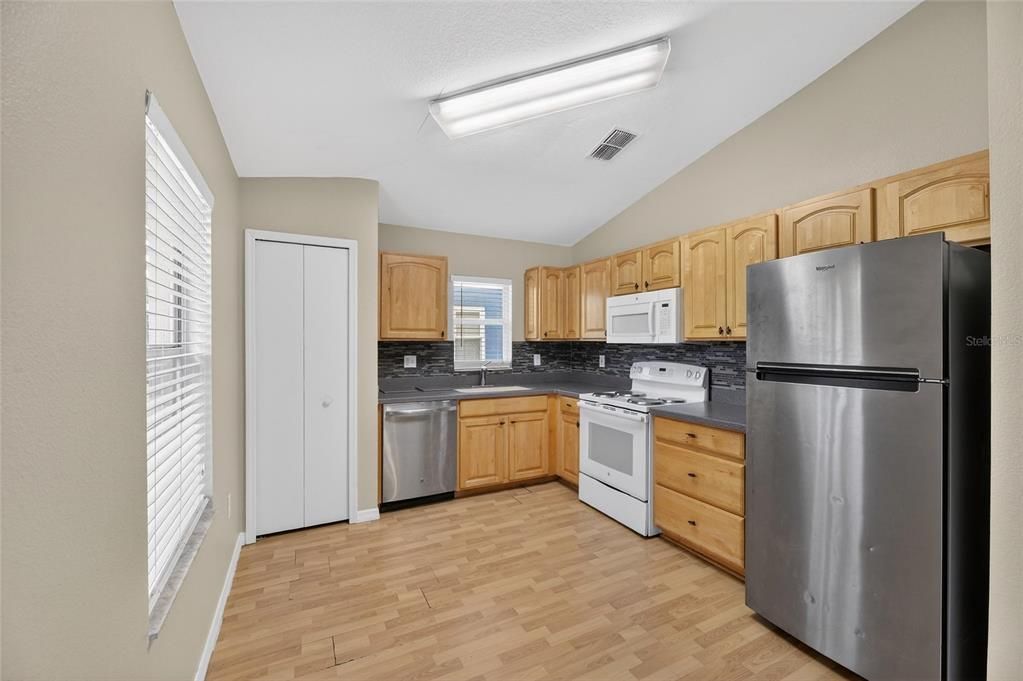 En Renta: $2,500 (3 camas, 2 baños, 1525 Pies cuadrados)