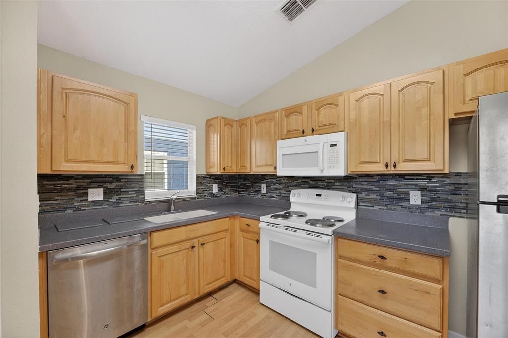 En Renta: $2,500 (3 camas, 2 baños, 1525 Pies cuadrados)