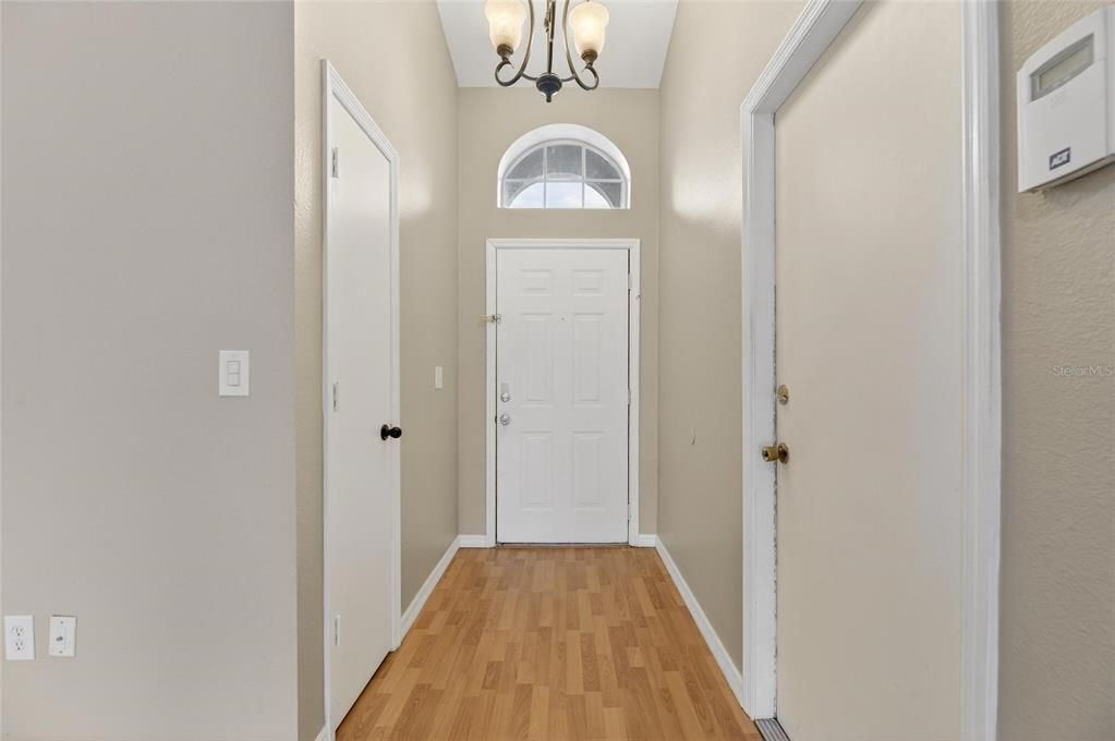 En Renta: $2,500 (3 camas, 2 baños, 1525 Pies cuadrados)