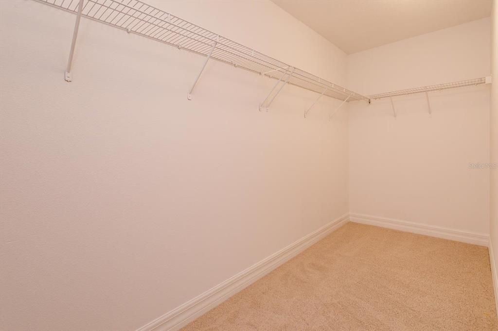 For Sale: $529,900 (4 beds, 3 baths, 2166 Square Feet)