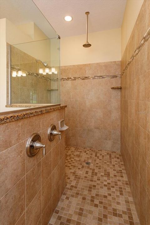 For Sale: $529,900 (4 beds, 3 baths, 2166 Square Feet)