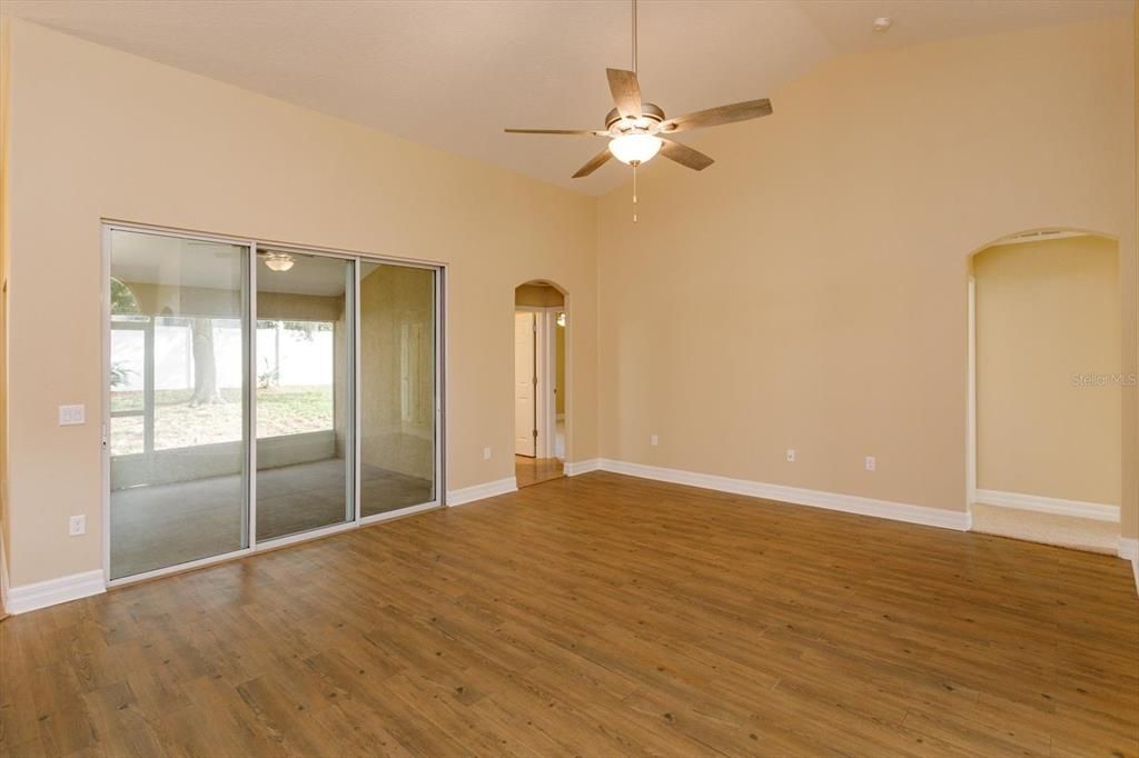 For Sale: $529,900 (4 beds, 3 baths, 2166 Square Feet)