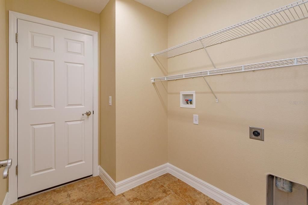 For Sale: $529,900 (4 beds, 3 baths, 2166 Square Feet)