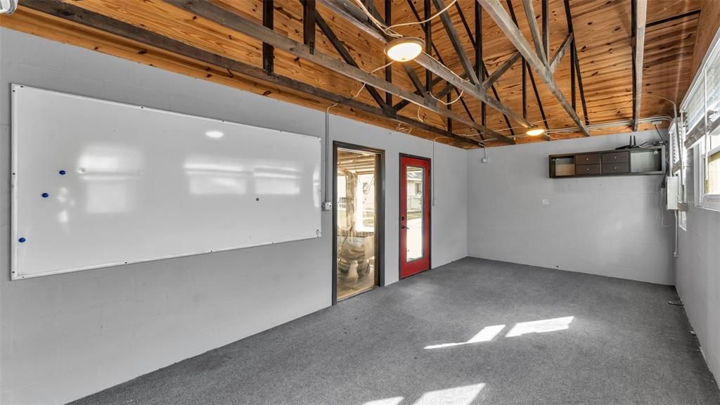 En Venta: $650,000 (4 camas, 2 baños, 2309 Pies cuadrados)