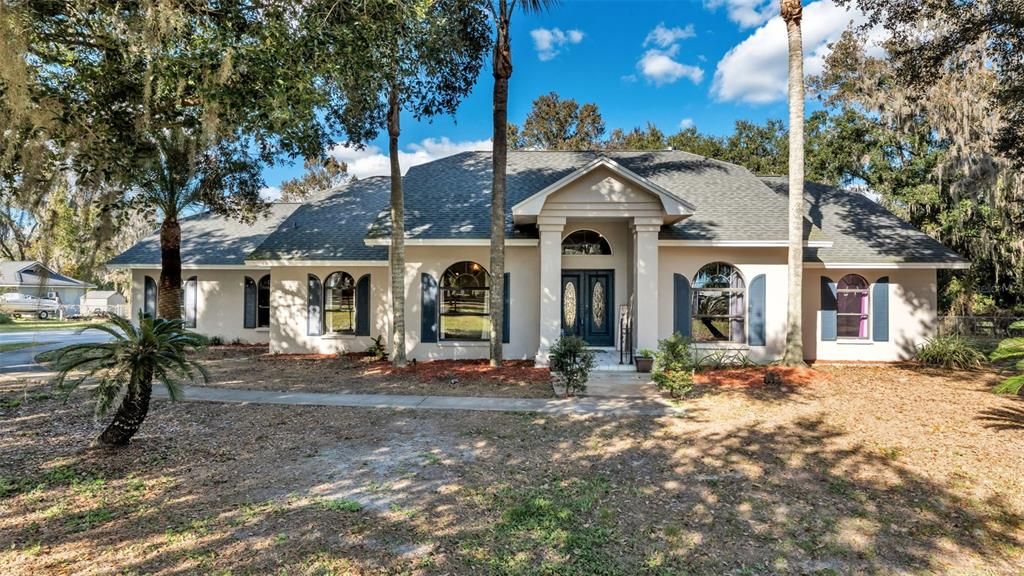 En Venta: $650,000 (4 camas, 2 baños, 2309 Pies cuadrados)