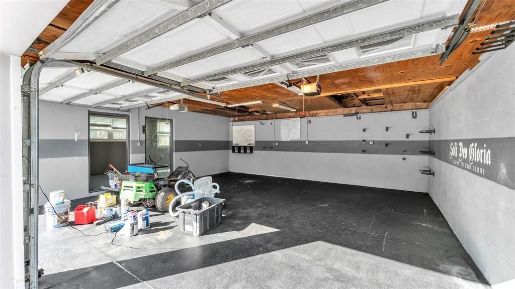 En Venta: $650,000 (4 camas, 2 baños, 2309 Pies cuadrados)