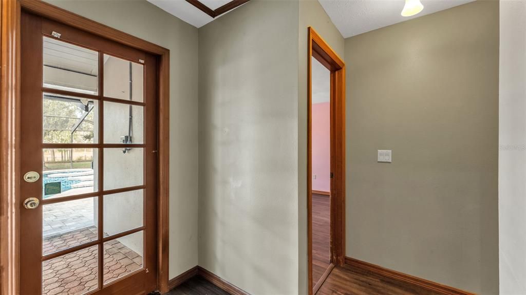 En Venta: $650,000 (4 camas, 2 baños, 2309 Pies cuadrados)