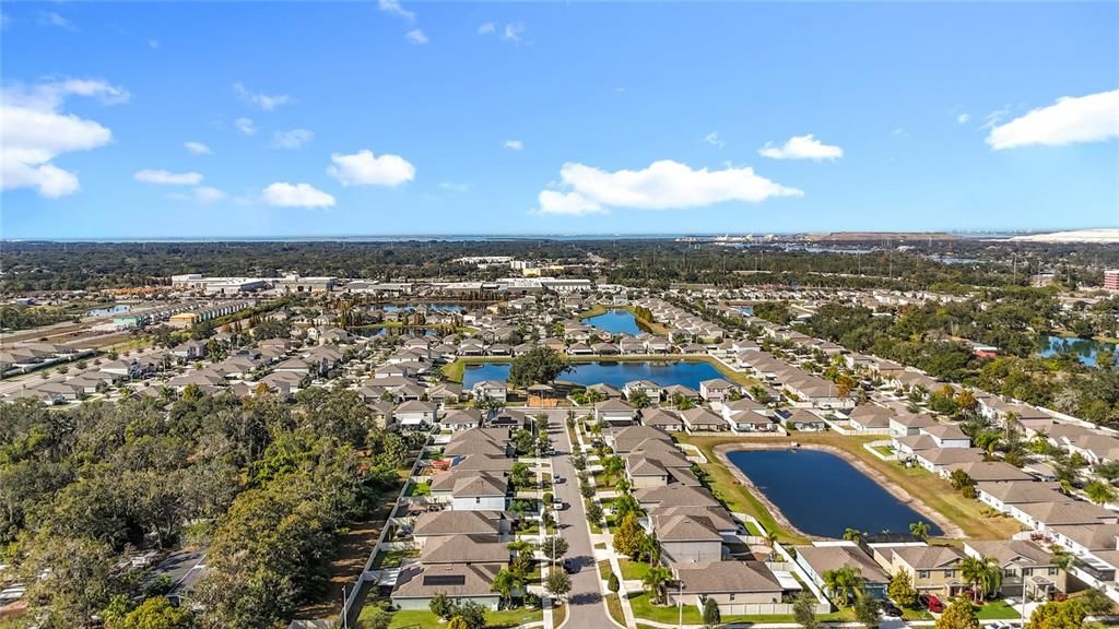 待售: $358,000 (4 贝兹, 2 浴室, 1918 平方英尺)