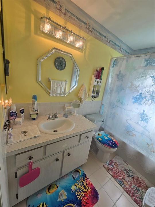 For Sale: $370,000 (2 beds, 2 baths, 1060 Square Feet)