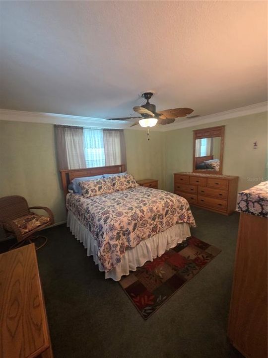 For Sale: $370,000 (2 beds, 2 baths, 1060 Square Feet)