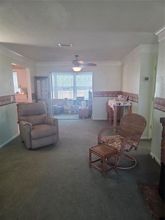 For Sale: $370,000 (2 beds, 2 baths, 1060 Square Feet)