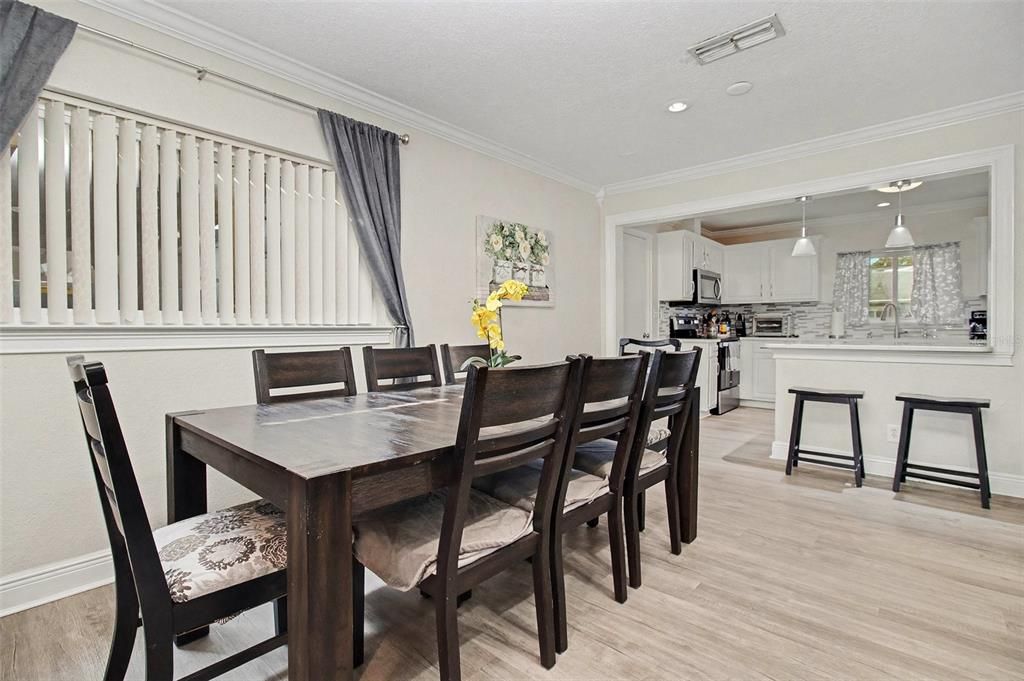 En Venta: $350,000 (3 camas, 2 baños, 1431 Pies cuadrados)