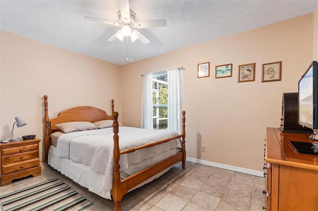 На продажу: $355,000 (3 спален, 2 ванн, 1278 Квадратных фут)