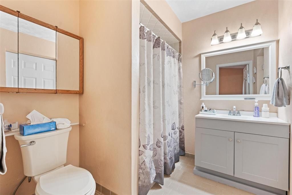 На продажу: $355,000 (3 спален, 2 ванн, 1278 Квадратных фут)